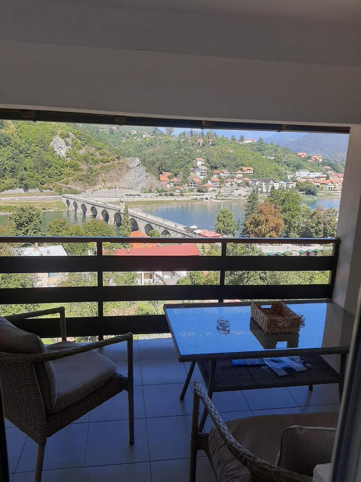 Apartman Dan & Noc Višegrad Rum bild